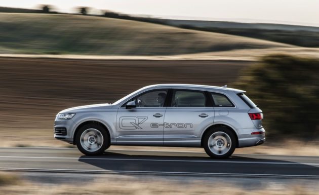 2017 Audi Q7 E-Tron 1