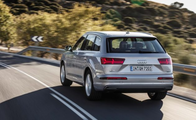 2017 Audi Q7 E-Tron 2