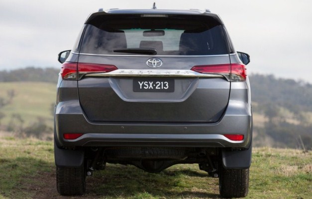 2017 Toyota Fortuner 6