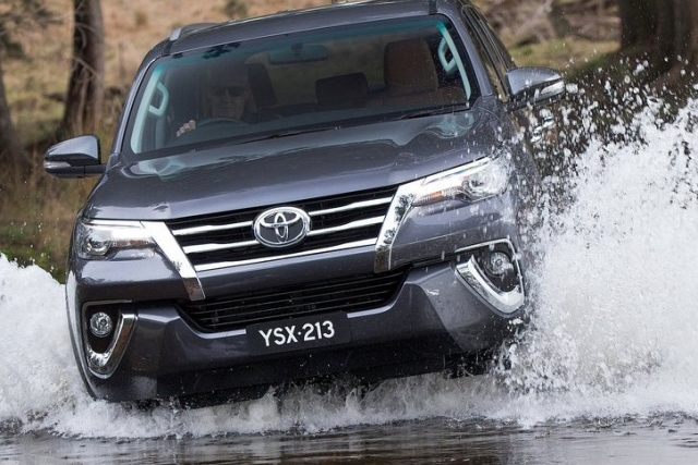 2017 Toyota Fortuner Review