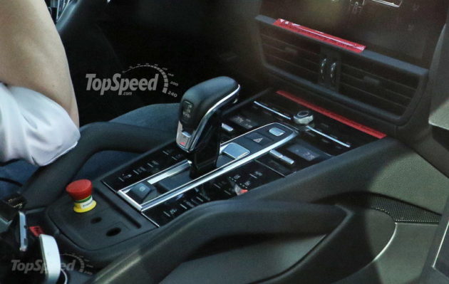 2018 Porsche Cayenne Interior